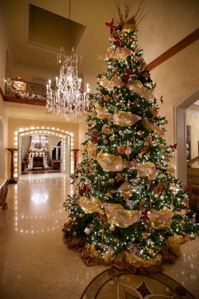 85 christmas tree ideas that prove its the most wonderful time of the year