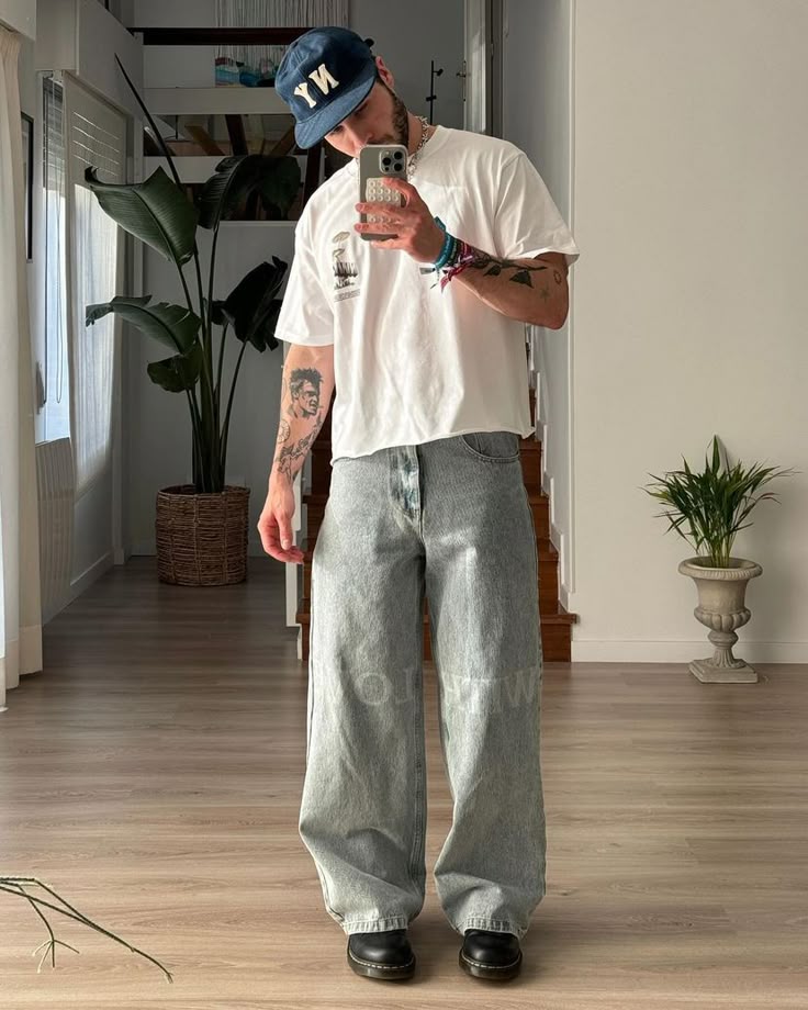 35 Looks Con Jeans Anchos Para Chicos 19 descarga 2025 06 03T154713.150