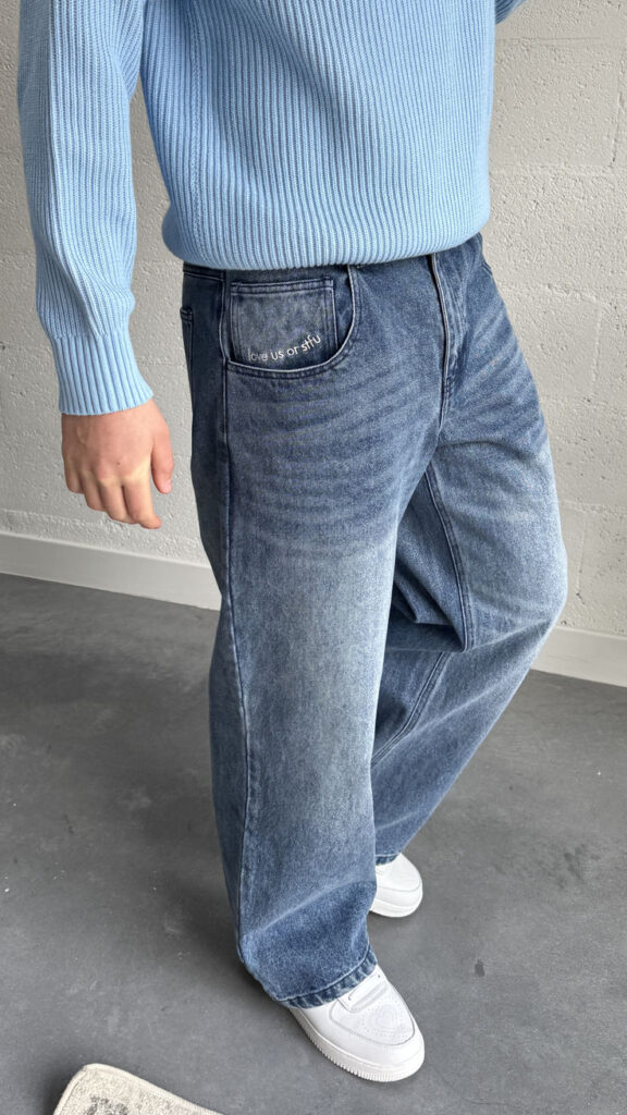 35 Looks Con Jeans Anchos Para Chicos 32 pelago knit blue fade jeans noclout
