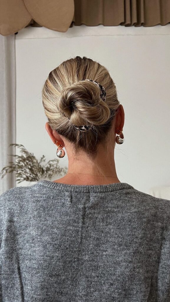 Peinados fáciles para cada ocasión 2 Aurelie Coulet Une coiffure toute simple mais…