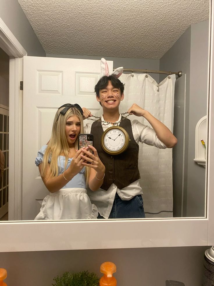 Alice in wonderland Halloween costume