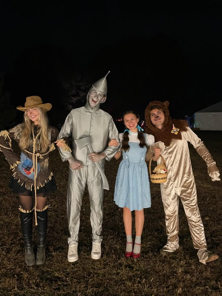 WIZARD OF OZ GROUP COSTUME