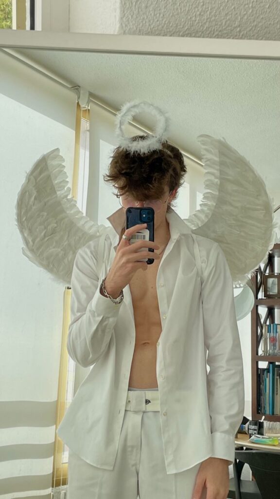 👼🏼
