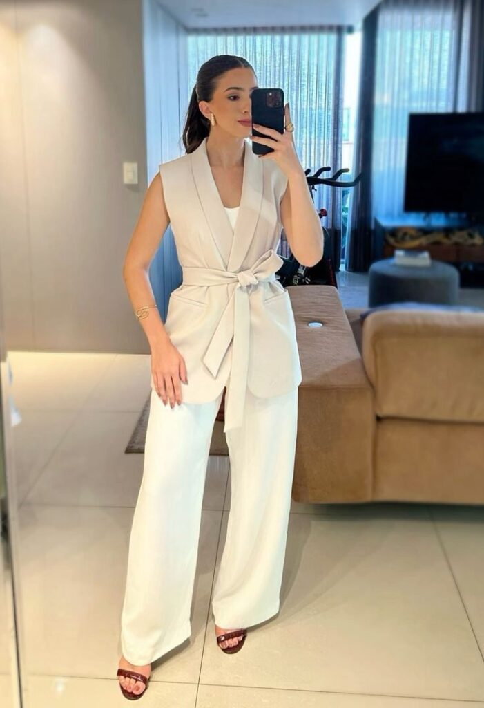 Conjuntos de Ropa para Mujeres: Ideas y Tendencias 2025 2 descarga 2025 10 06T211036.580