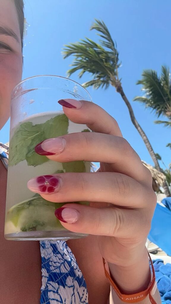 30 diseños de uñas para primavera 2026 que tienes que probar 9 Cute idea for nails