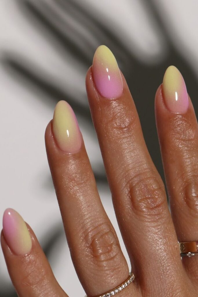 30 diseños de uñas para primavera 2026 que tienes que probar 4 Summer Ombre Nails 30 Trendy Ideas for a Fresh Seasonal Look
